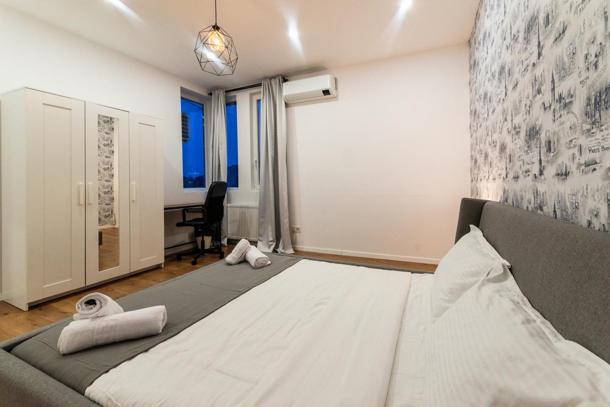 Ultracentral Spacious Apartment 4Br Bucharest Exterior photo